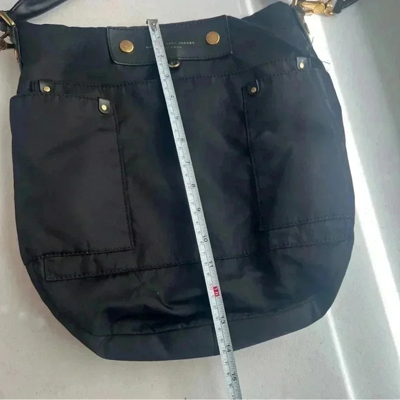 Marc By Marc Jacobs  Preppy Black Nylon Hobo Crossbody Handbag Gold Hardware‎ - Picture 14 of 16